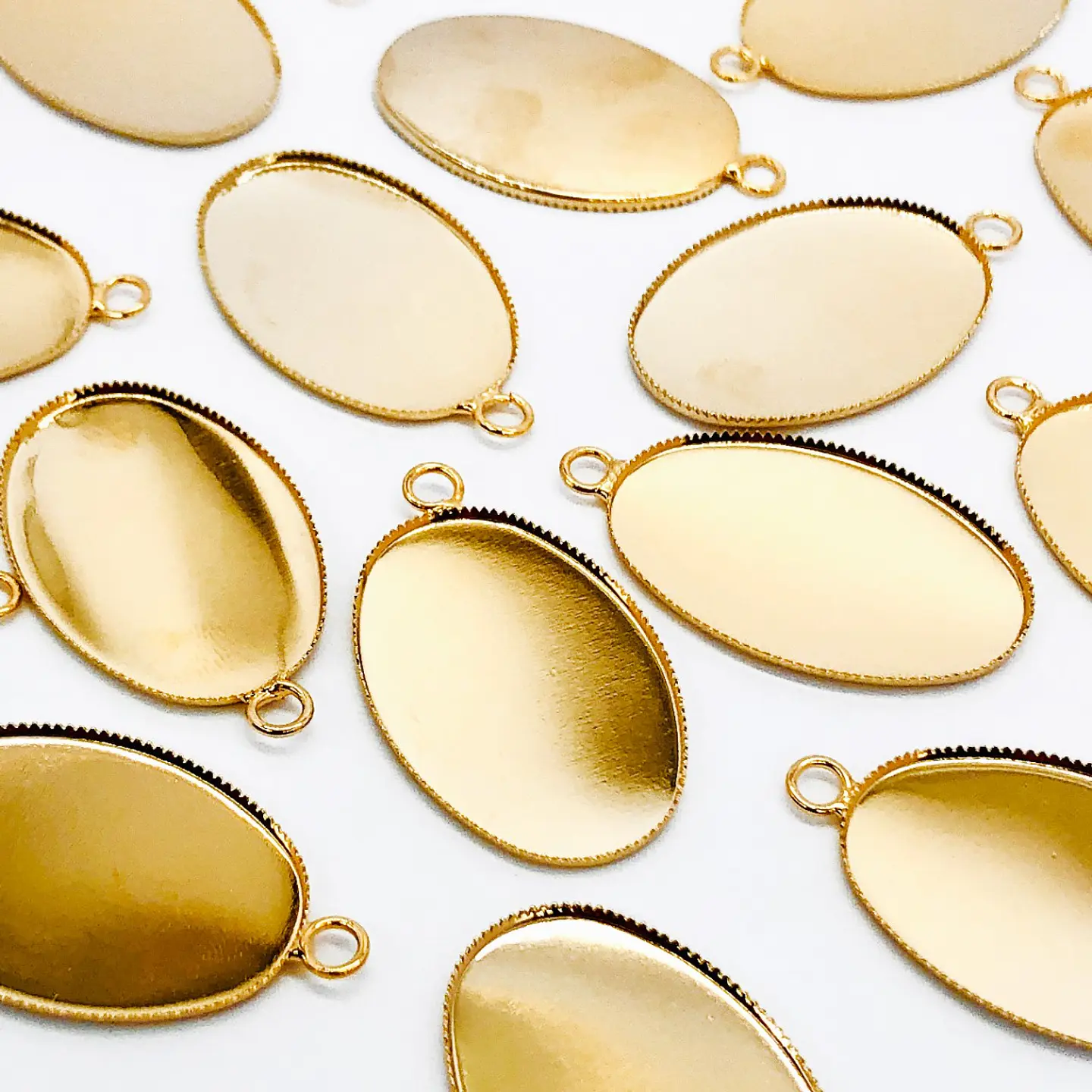 BASE PARA ENCASQUETAR BAÑO DE ORO  1