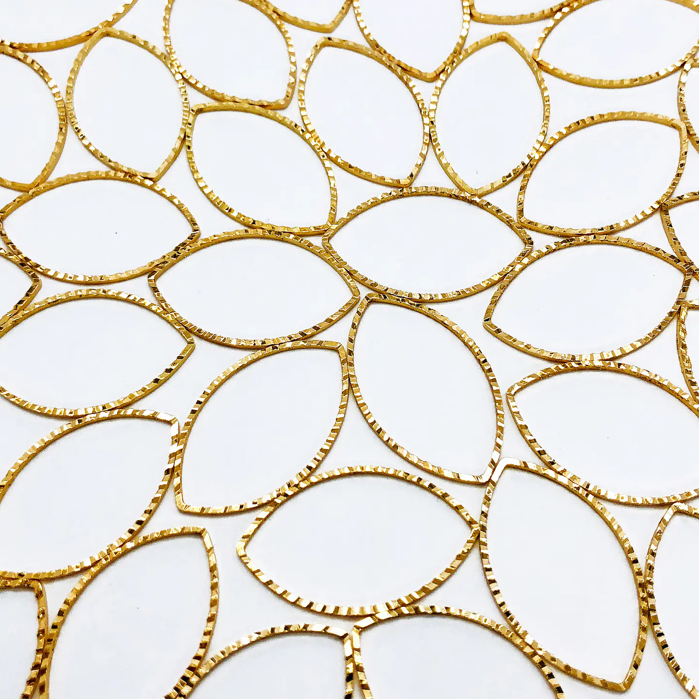 OVALO SILUETA BAÑO DE ORO T5721-1 1