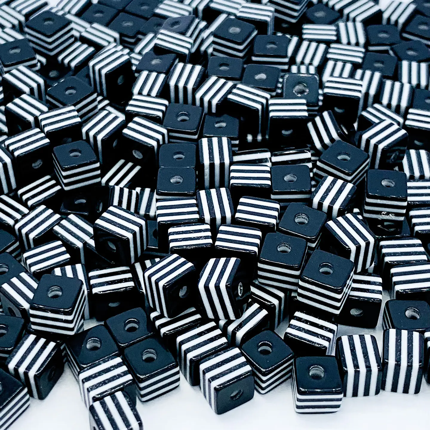 CUBO ENSAMBLE PLÁSTICO (ELIGE TU COLOR FAVORITO)  4