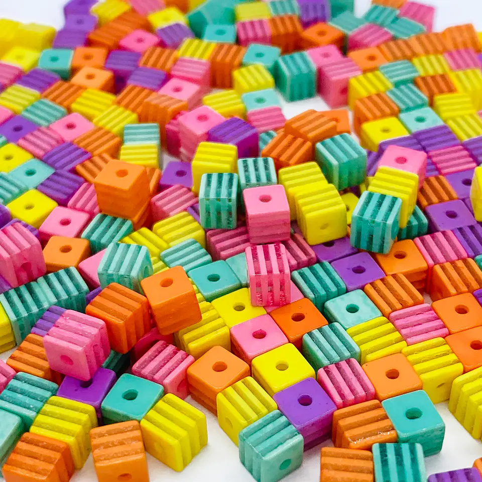 CUBO ENSAMBLE PLÁSTICO (ELIGE TU COLOR FAVORITO)  1