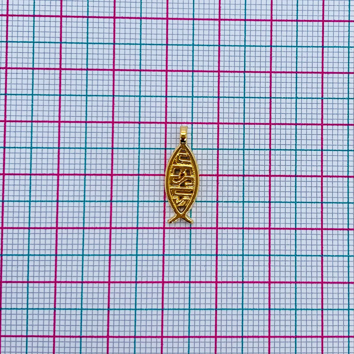 DIJE PEZ JESÚS EN BAÑO DE ORO 2