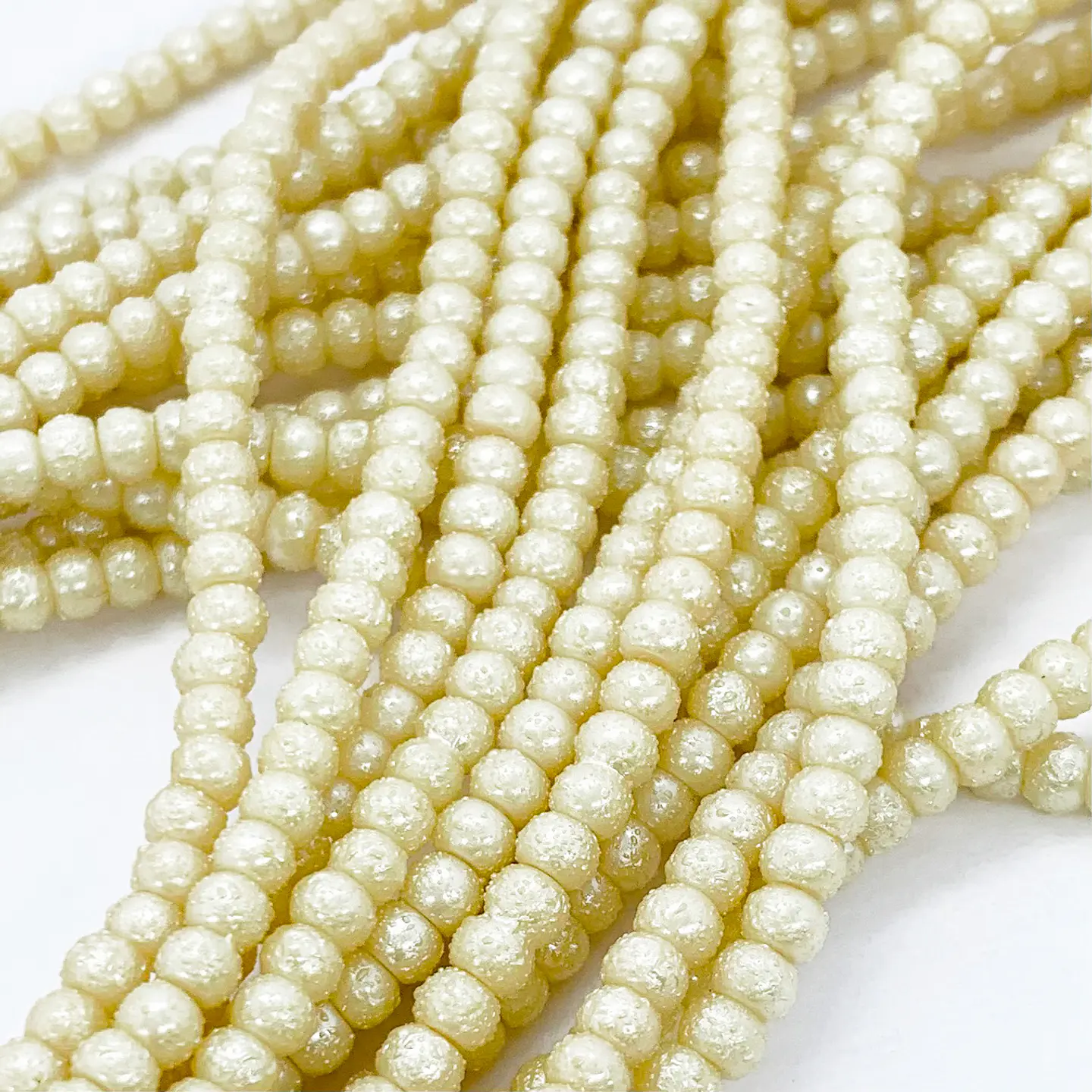PERLA ✦ GRANULADA PLÁSTICA 4MM                   7