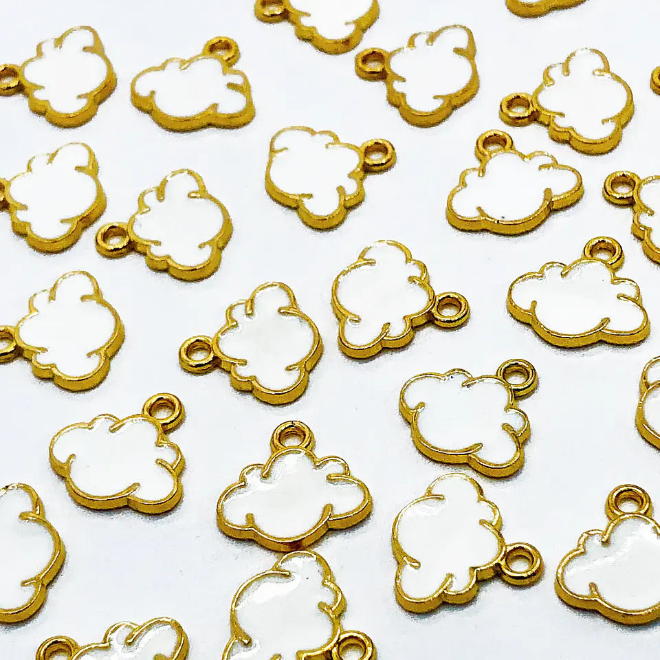 DIJE ✦ NUBE ZAMAK BAÑO DE ORO 3