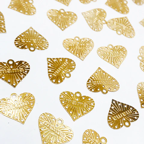 CORAZÓN MAMÁ MINI DIJE BAÑO DE ORO T-046