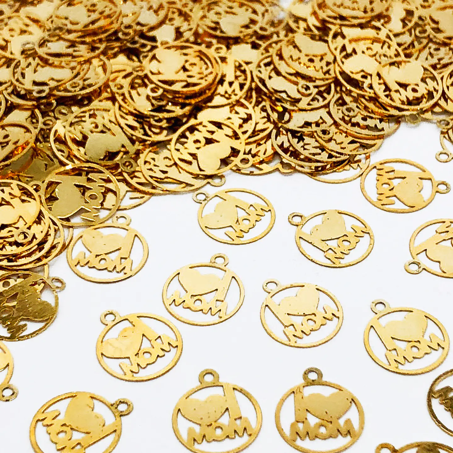 AMO A MAMÁ MINI DIJE BAÑO DE ORO T-065 1