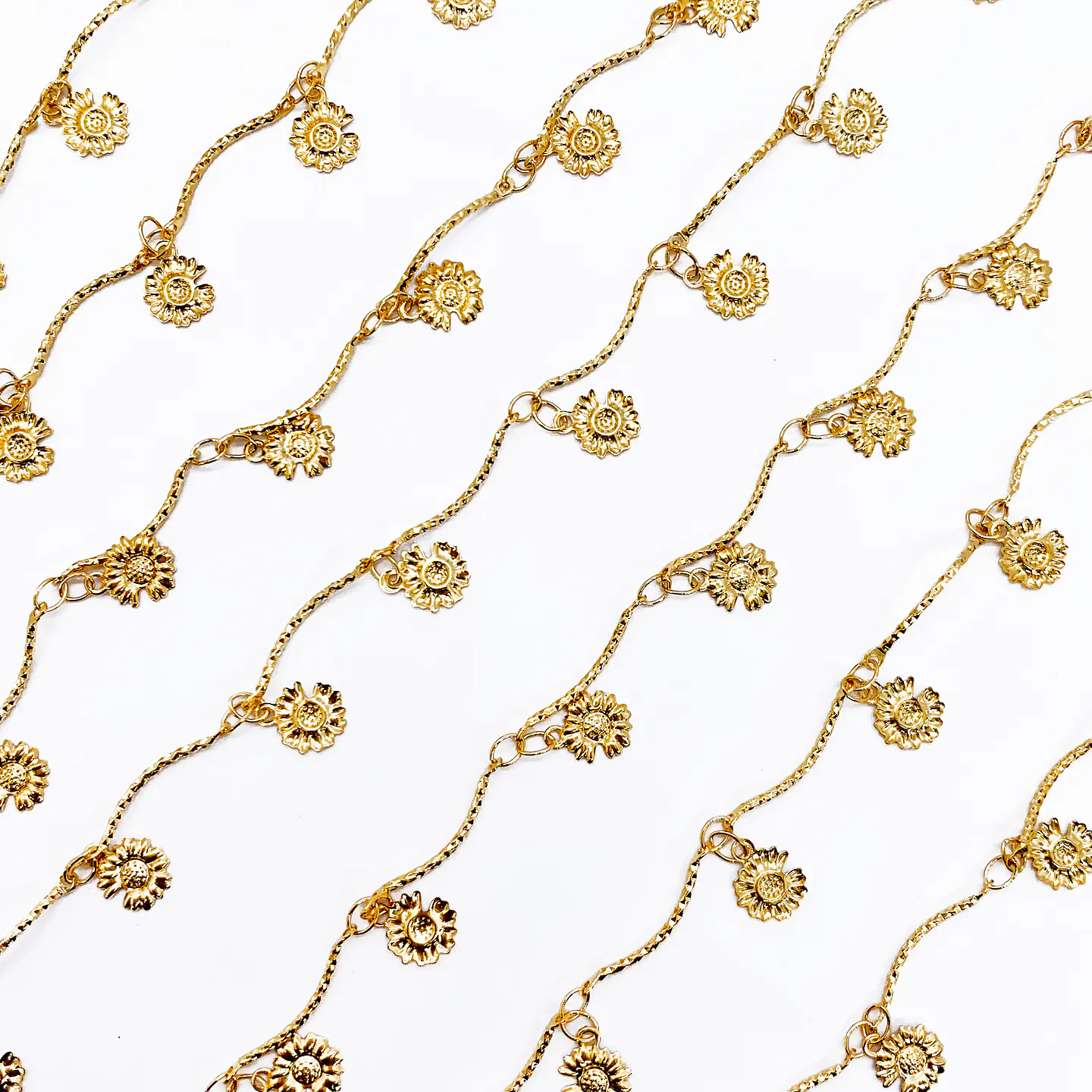 CADENA ✦ MARGARITA BAÑO DE ORO  1
