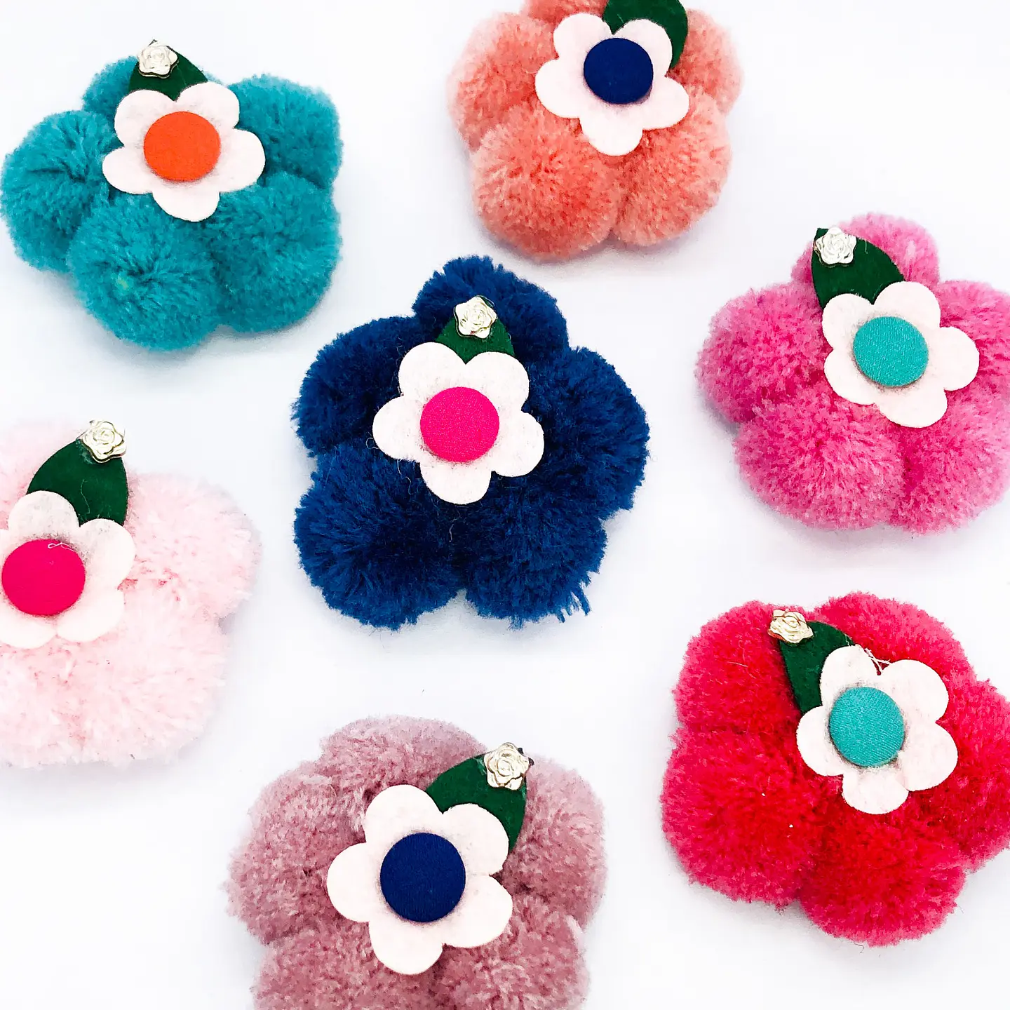 APLIQUE FLOR EN TELA FL-004 1