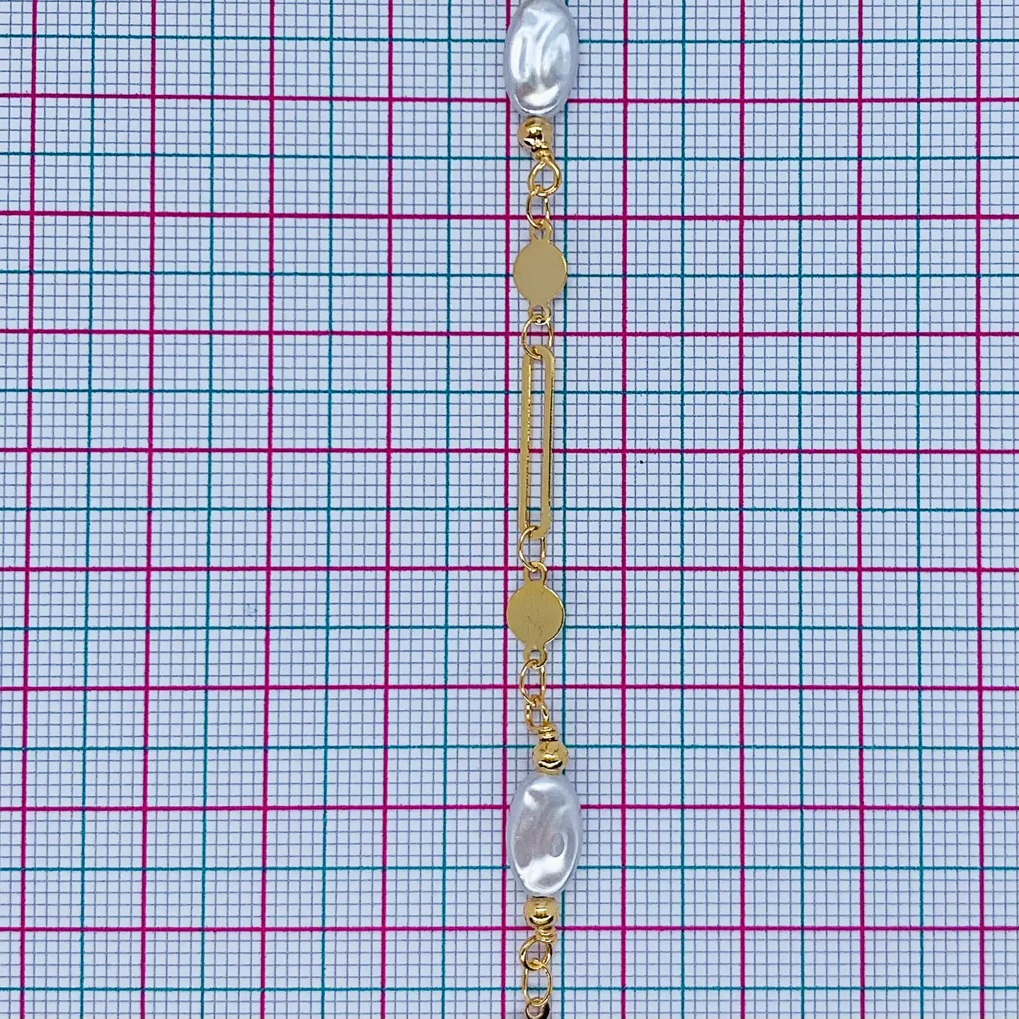 CADENA PERLA CON LENTEJUELA EN BAÑO DE ORO MK-384-MT 2