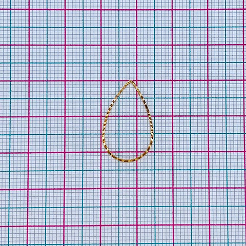 HERRAJE GOTA SILUETA GRABADA T5722-2