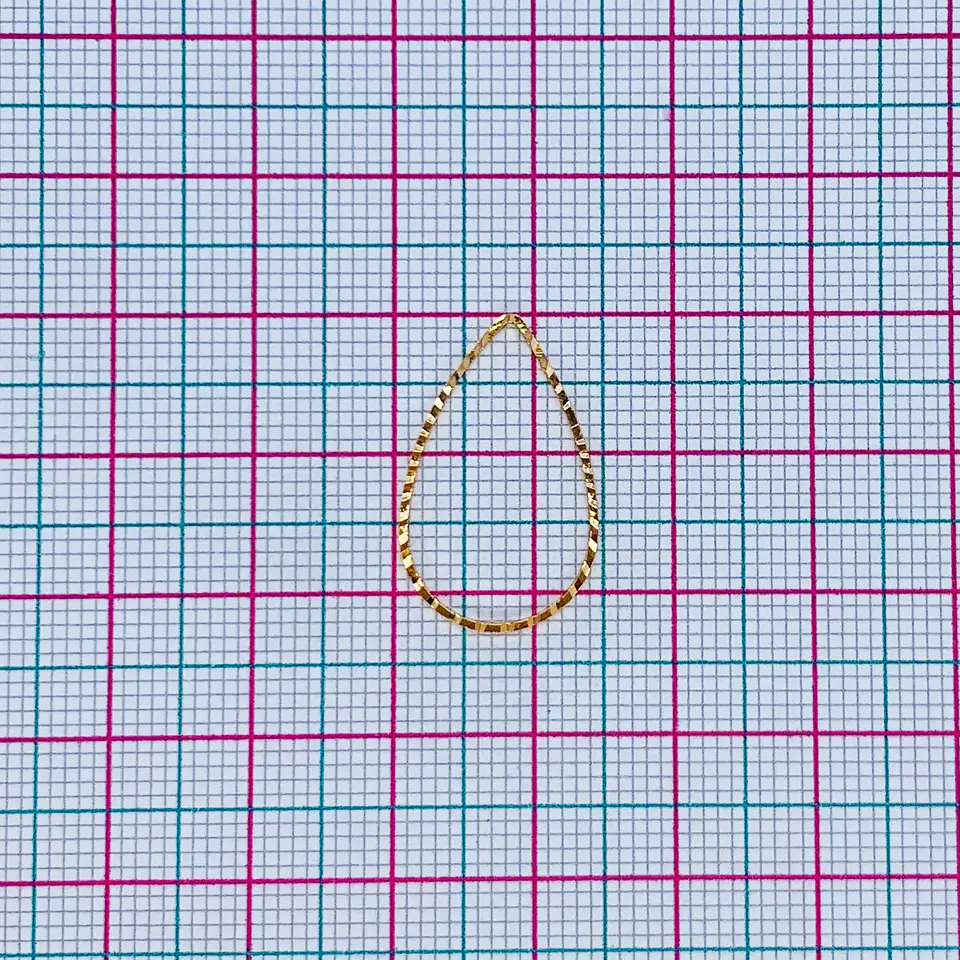 HERRAJE GOTA SILUETA GRABADA T5722-2 2