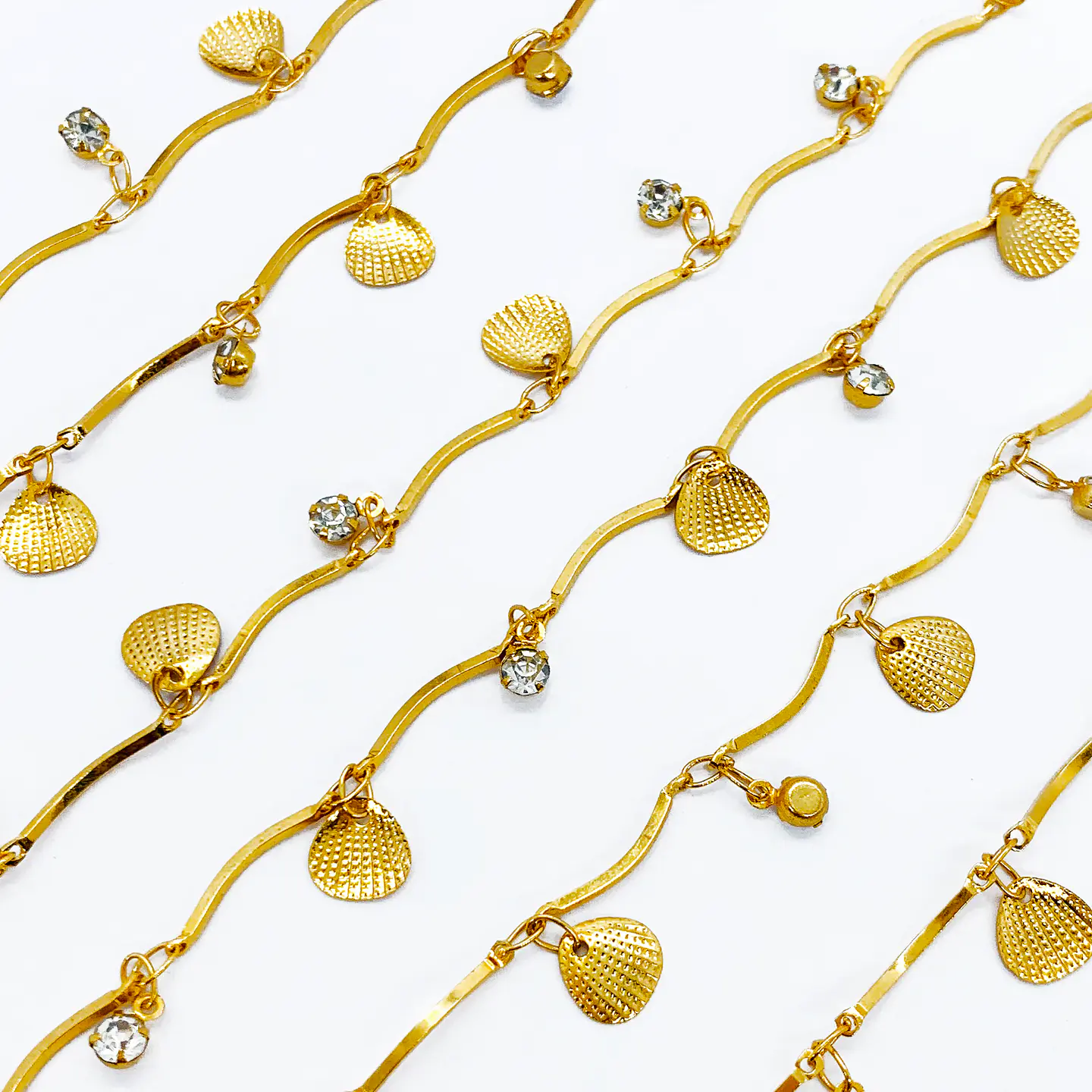 CADENA ✦ CONCHAS DE MAR EN BAÑO DE ORO  1