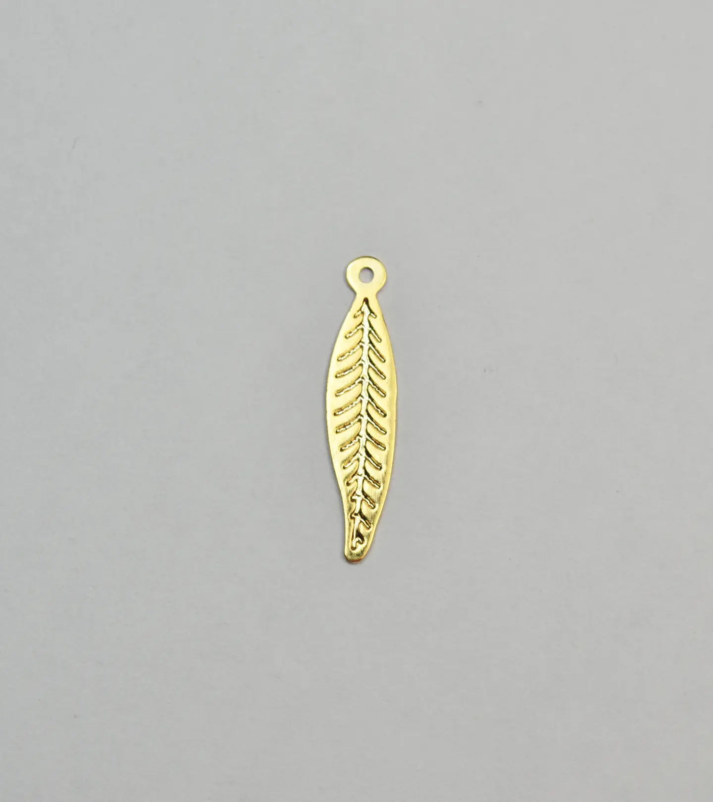 HOJA MINI DIJE BAÑO DE ORO T5319 1