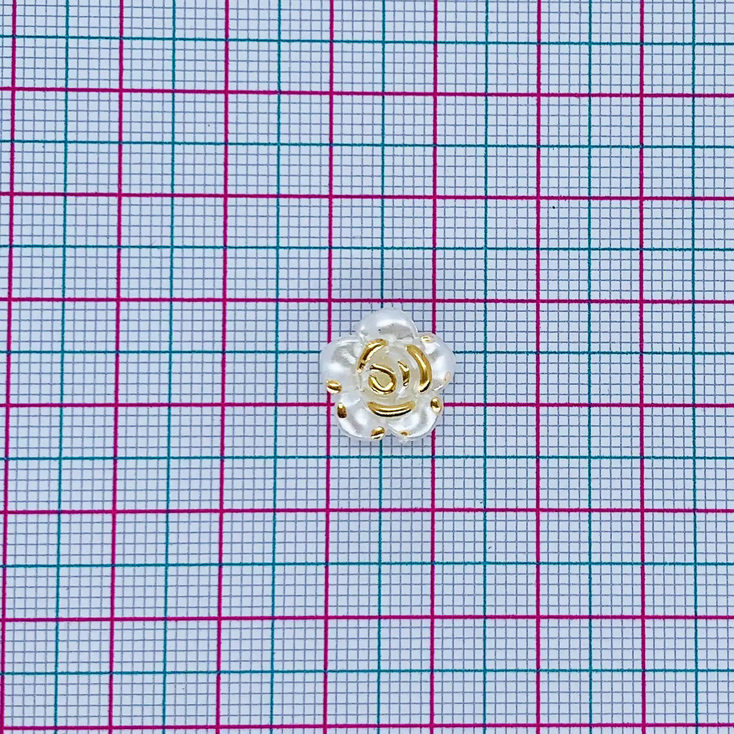 Separador Flor Nacarada • Plástica • 7x7 mm 2
