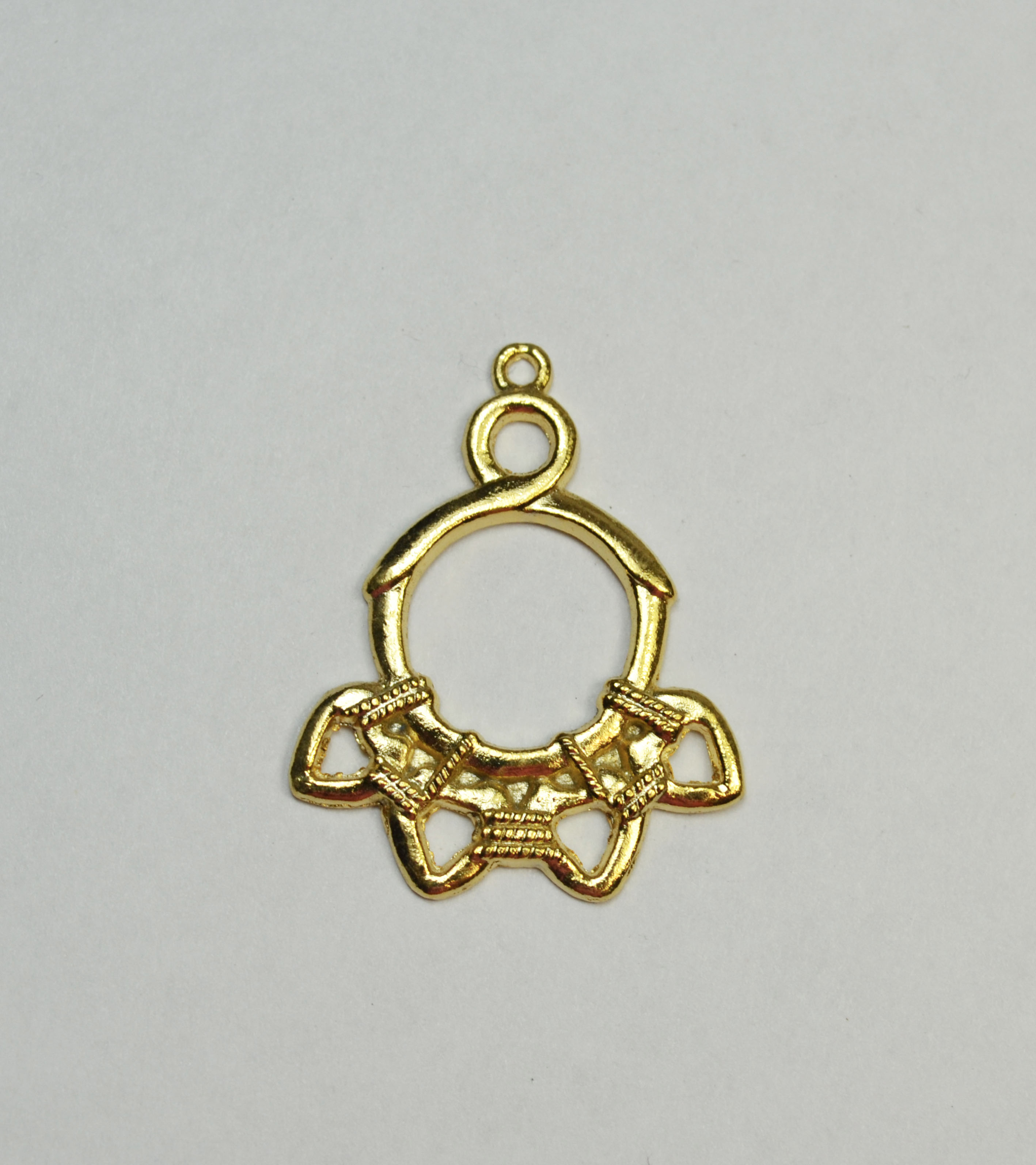 HERRAJE ✦ PARA ARETE 
