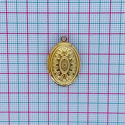 DIJE ✦ RELICARIO BAÑO DE ORO 