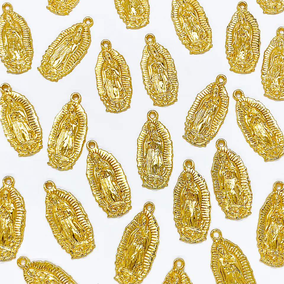 DIJE ✦ VIRGEN DE GUADALUPE BAÑO DE ORO 1