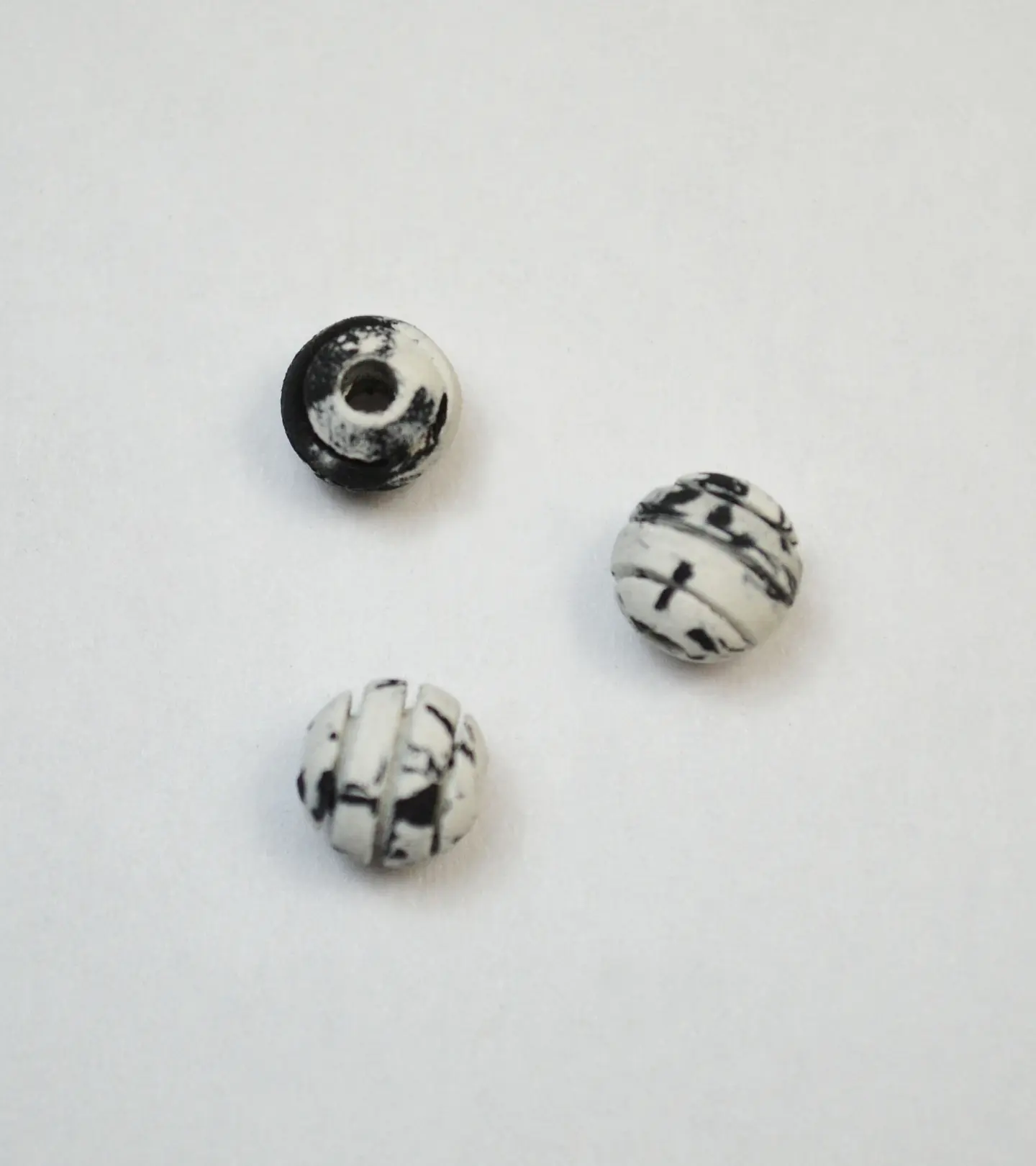 SEPARADOR ✦ BOLA RAYADA NEOPRENO 6MM  1