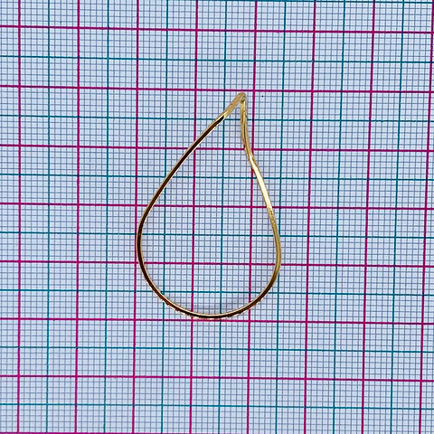 GOTA SILUETA BAÑO DE ORO T6560