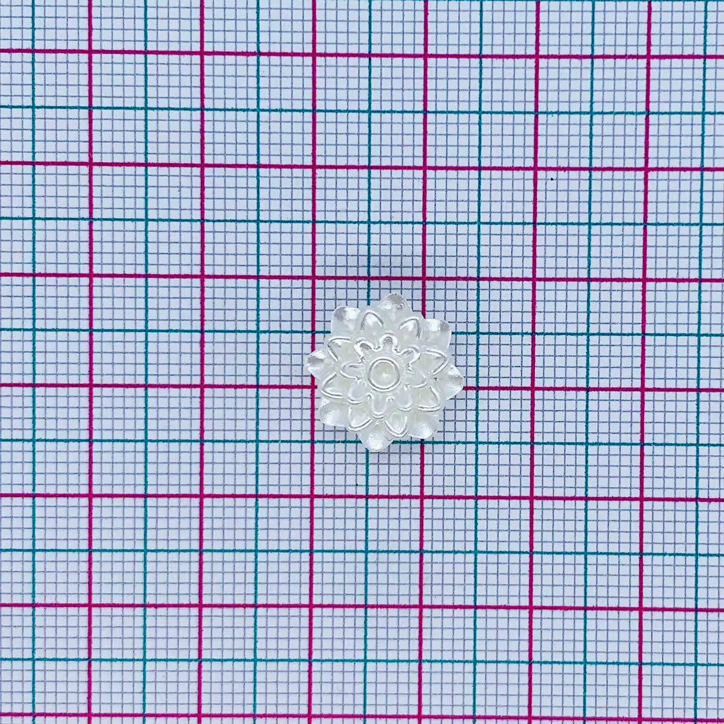 SEPARADOR ✦ FLOR PERLADA PLASTICA 2