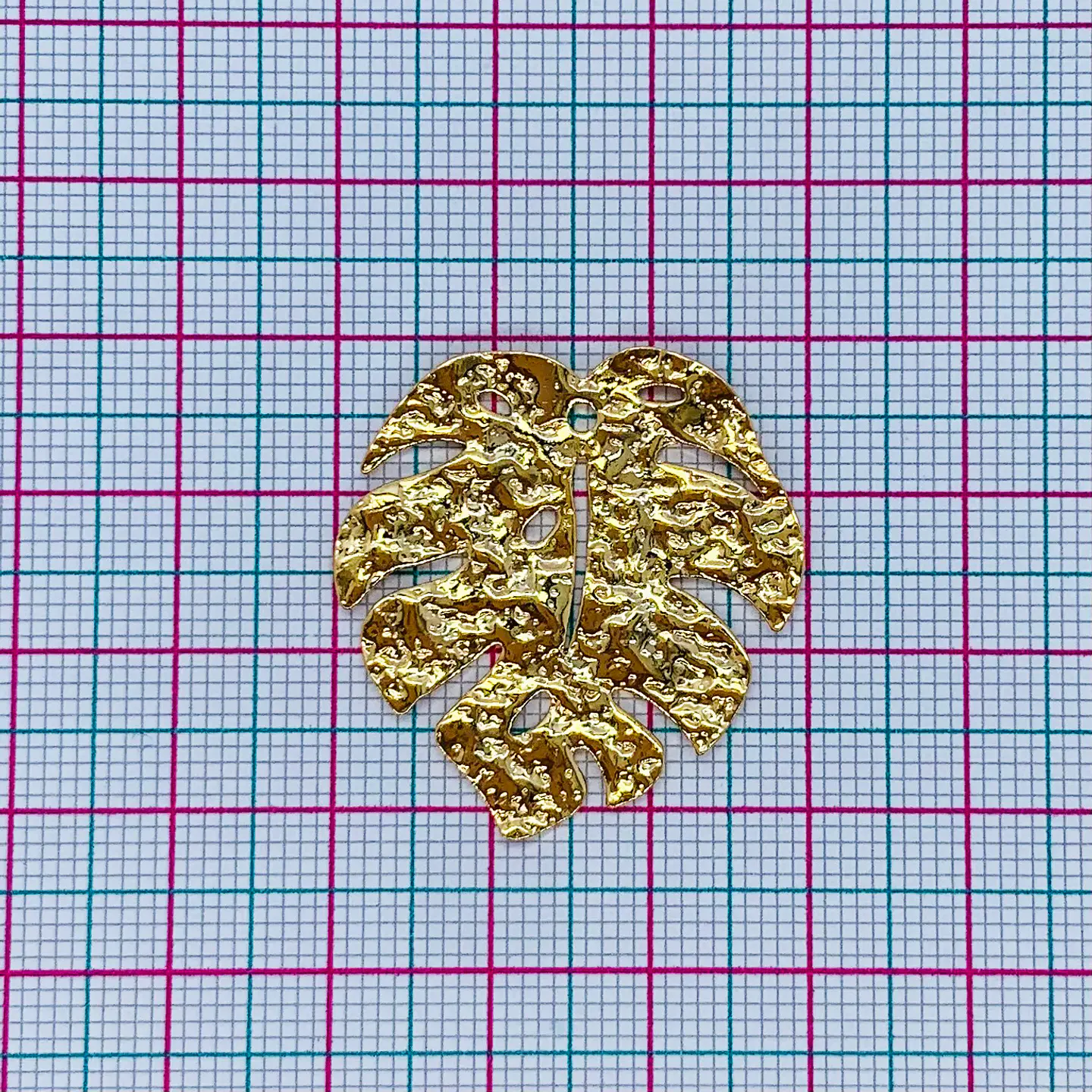 HOJA ARRUGADA CZ00322-G 2