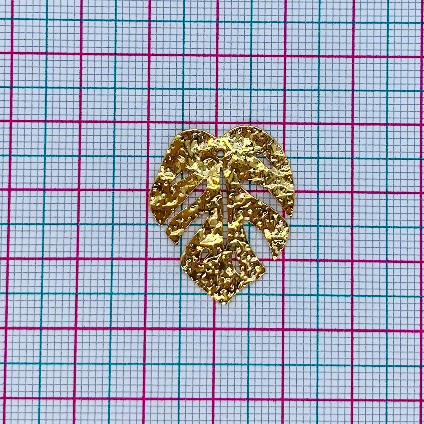 HOJA ARRUGADA CZ00472-G 2