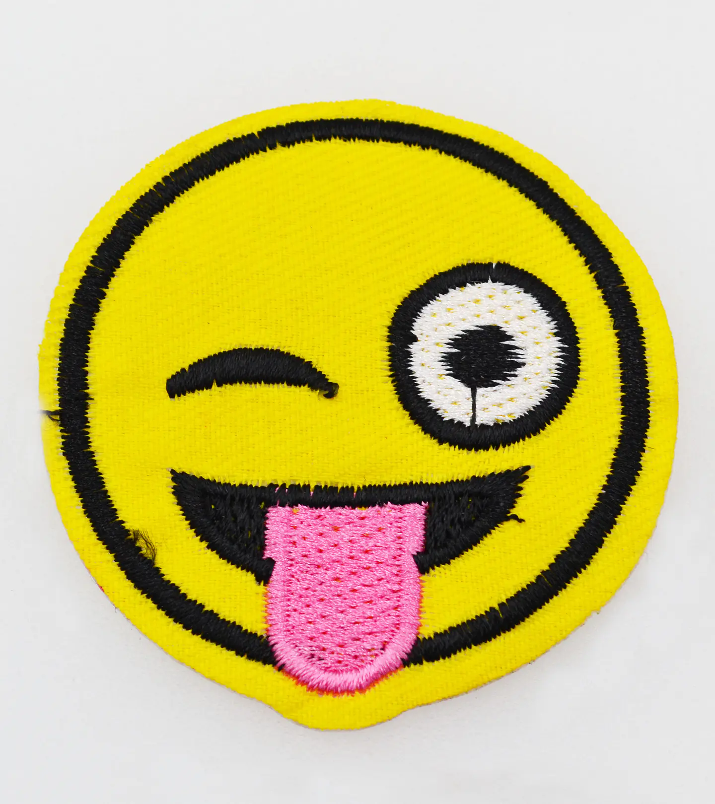 APLIQUE EMOTICON EMOJI GUIÑO AL CALOR TB-9 1