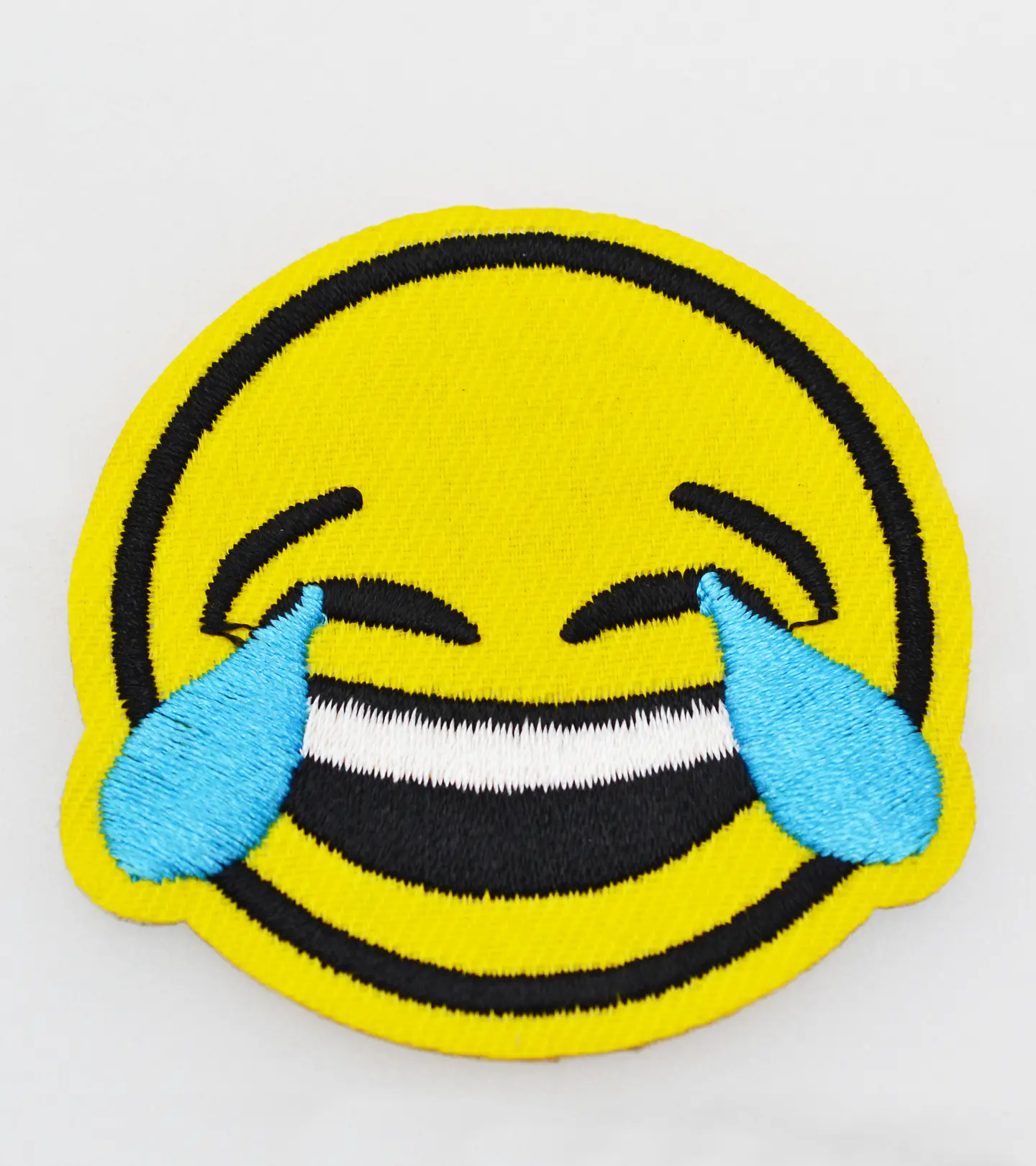 APLIQUE EMOTICON EMOJI RISA AL CALOR TB-10 1