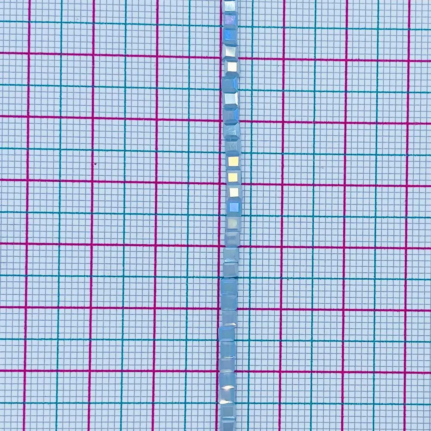 SEPARADOR ✦ CUBO CRISTAL 2MM (ELIGE TU COLOR FAVORITO) 2