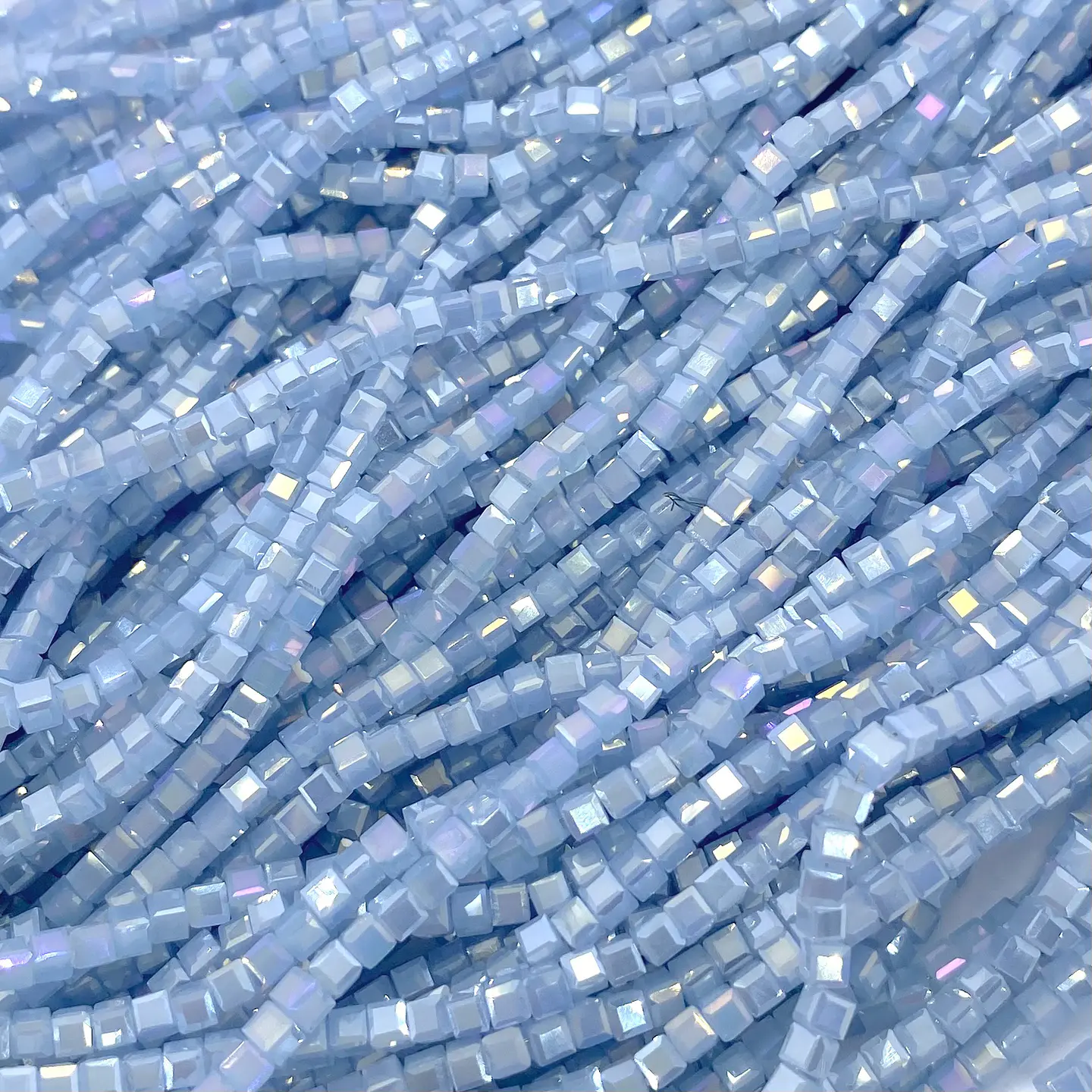 SEPARADOR ✦ CUBO CRISTAL 2MM (ELIGE TU COLOR FAVORITO) 1