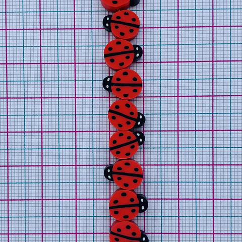 Pasante Catarina Roja Clásica • Fimo • 10x10 mm