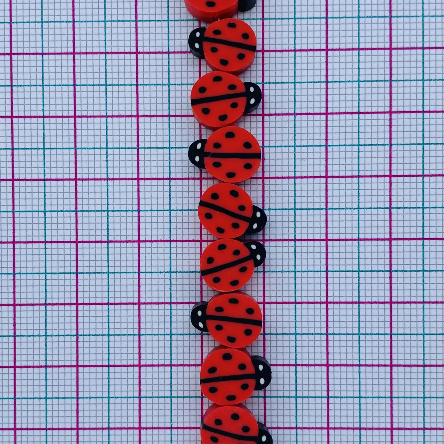 Pasante Catarina Roja Clásica • Fimo • 10x10 mm 2