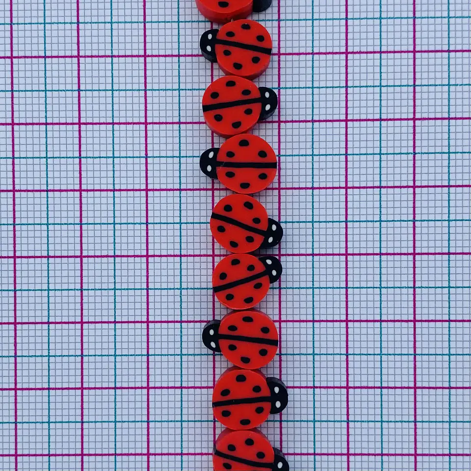 Pasante Catarina Roja Clásica • Fimo • 10x10 mm 2