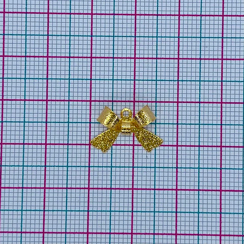DIJE ✦ MOÑO LAZO BAÑO DE ORO 16*10 MM