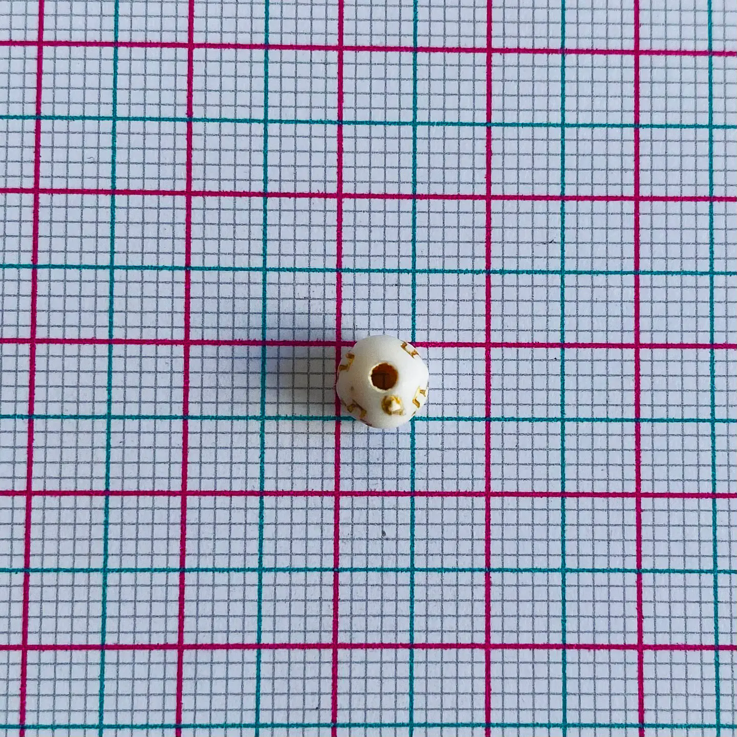 SEPARADOR ✦ BOLA CRUZ BLANCO/DORADO 6MM 2