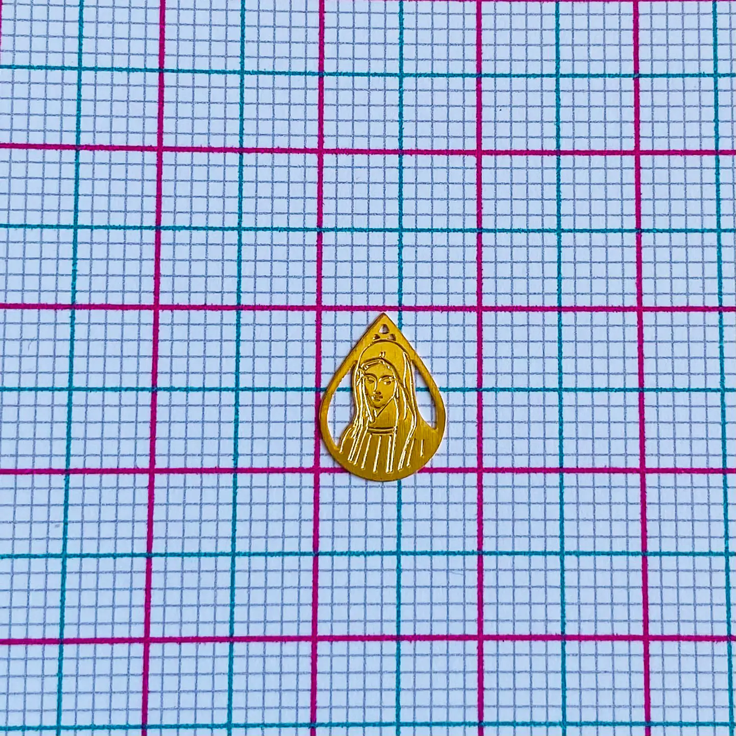 VIRGEN MINI DIJE BAÑO DE ORO T5339                            2