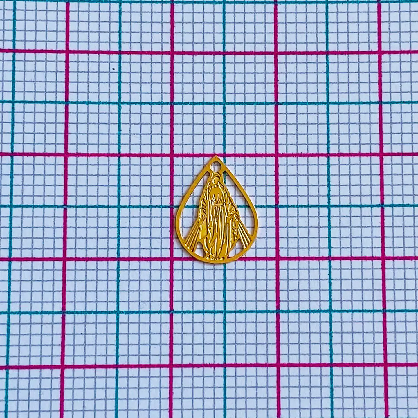MINI DIJE ✦ VIRGEN MILAGROSA BAÑO DE ORO 8*10 MM 2