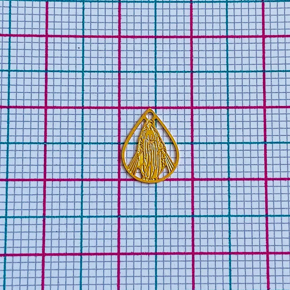 MINI DIJE ✦ VIRGEN MILAGROSA BAÑO DE ORO 8*10 MM 2