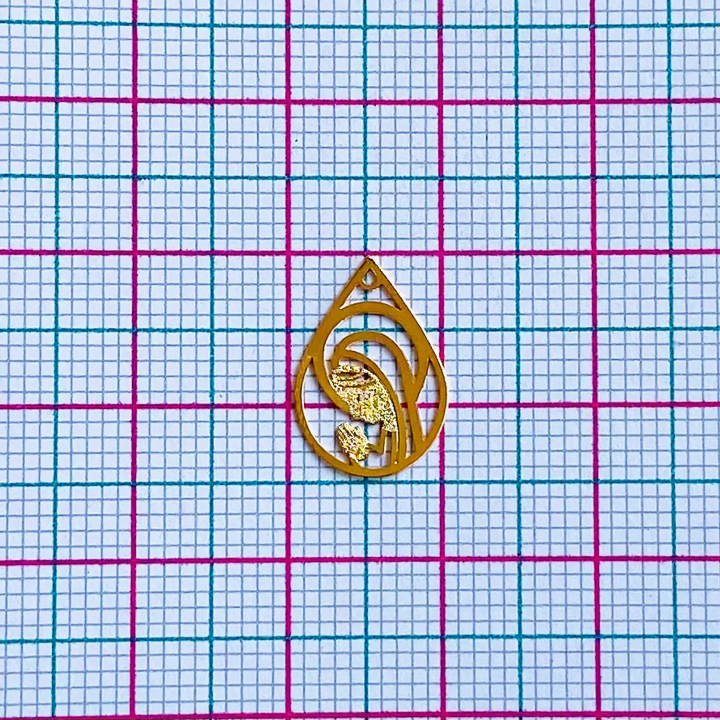 MINI DIJE ✦ VIRGEN GOTA BAÑO DE ORO 2