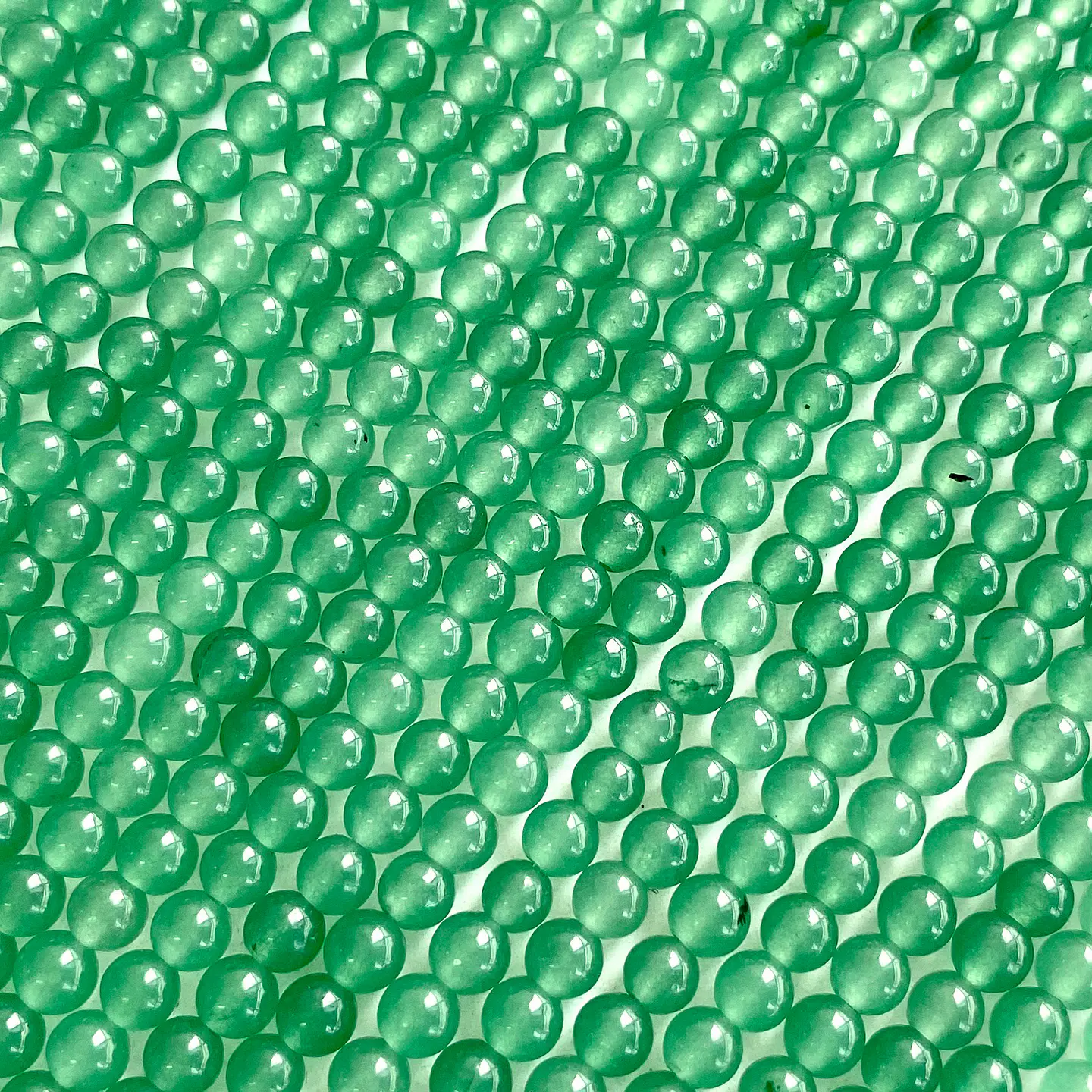 PIEDRA JADE 4MM 1