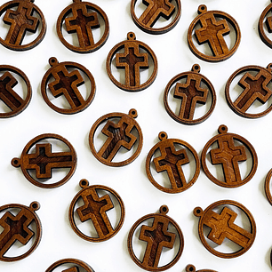 DIJE ✦ CRUZ MADERA