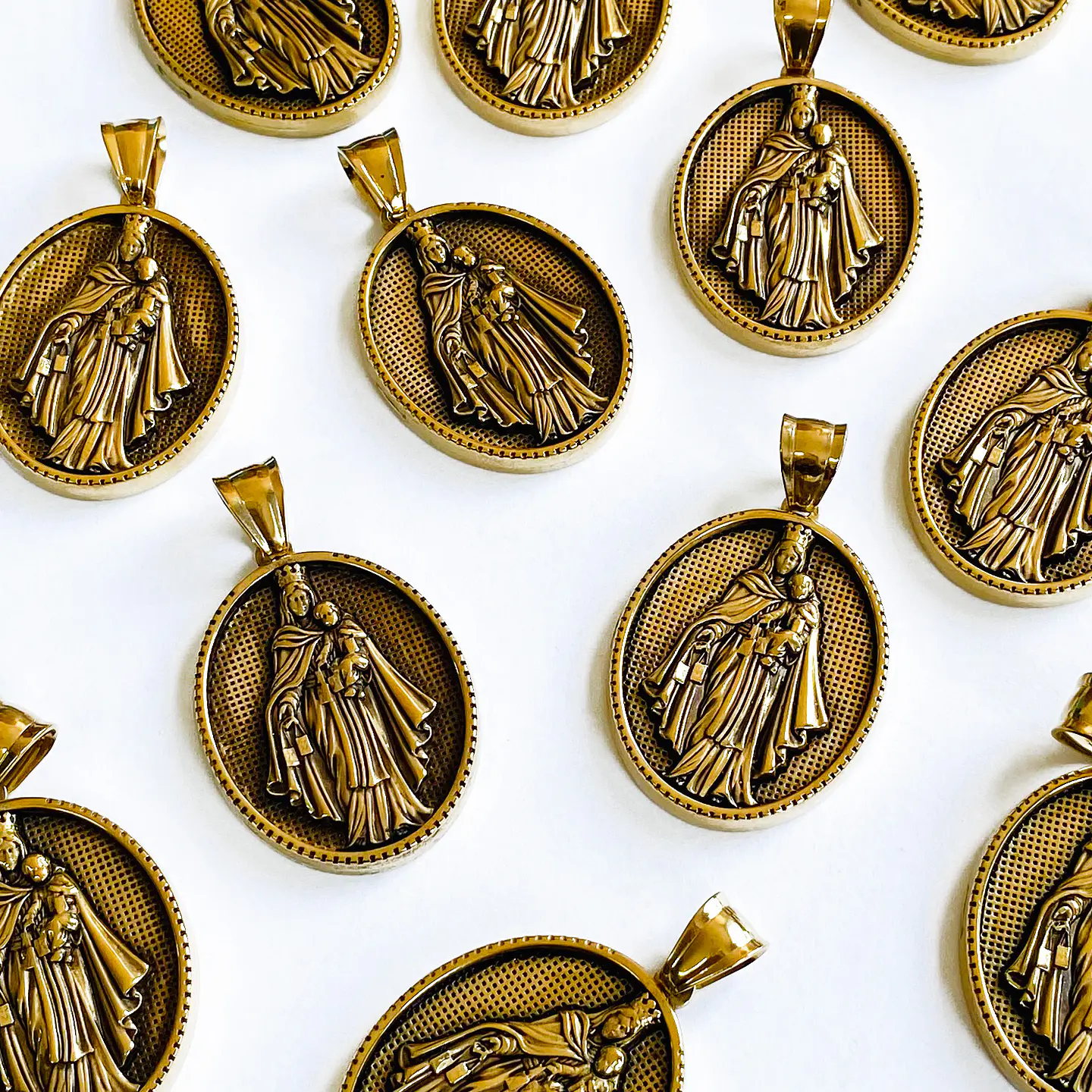 MEDALLA VIRGEN DEL CARMEN ACERO 1