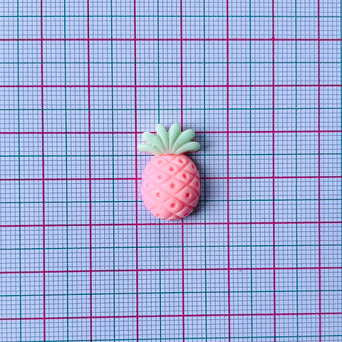 APLIQUE PIÑA ACRÍLICA