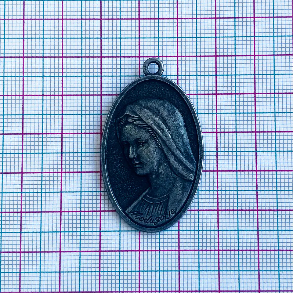 MEDALLA ✦ VIRGEN MEDJUGORGE ZAMAK 2