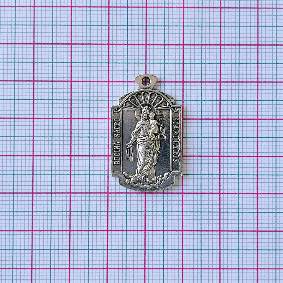 MEDALLA ✦ VIRGEN DEL CARMEN / SEÑOR DE LA MISERICORDIA ZAMAK 2