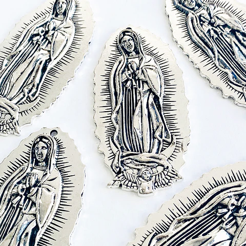 DIJE ✦ VIRGEN DE GUADALUPE ZAMAK