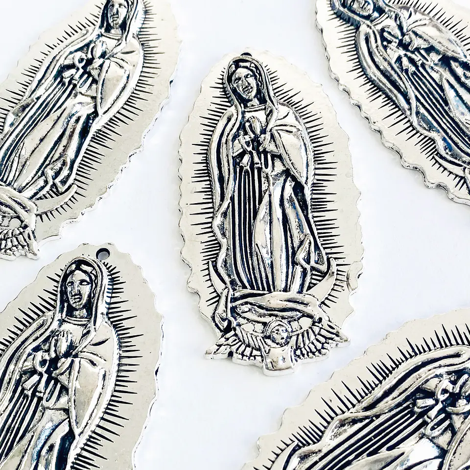 DIJE ✦ VIRGEN DE GUADALUPE ZAMAK 1