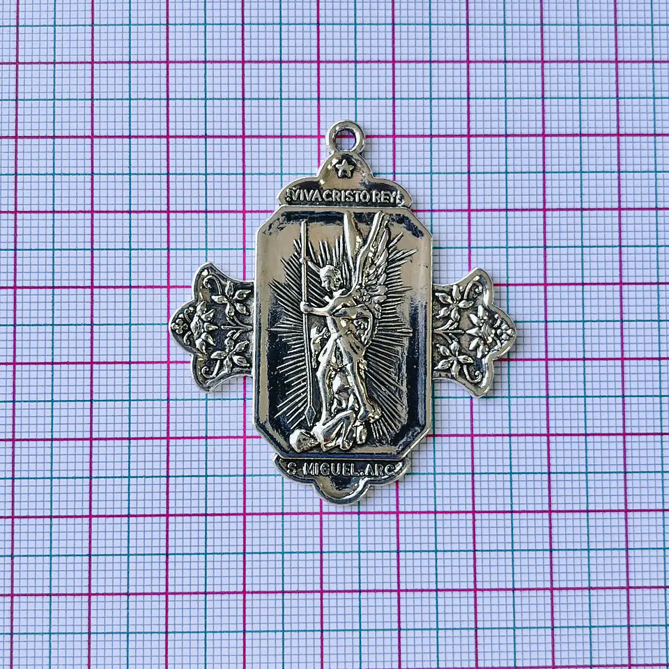 DIJE ✦ SAN MIGUEL ARCANGEL ZAMAK 2