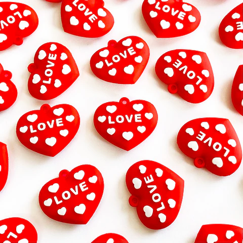 DIJE ✦ CORAZÓN EN SILICONA 
