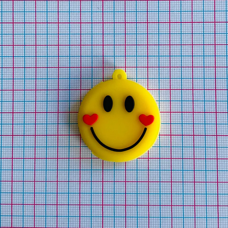 DIJE EMOTICÓN EN SILICONA DS-02-13 2