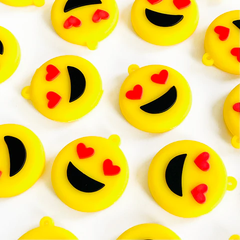 DIJE EMOTICÓN EN SILICONA DS-02-14